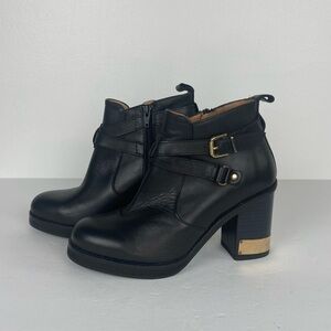 Topshop Women's Moto Heel Ankle Boots Size 37 US 6.5 Color Black Buckle Strappy